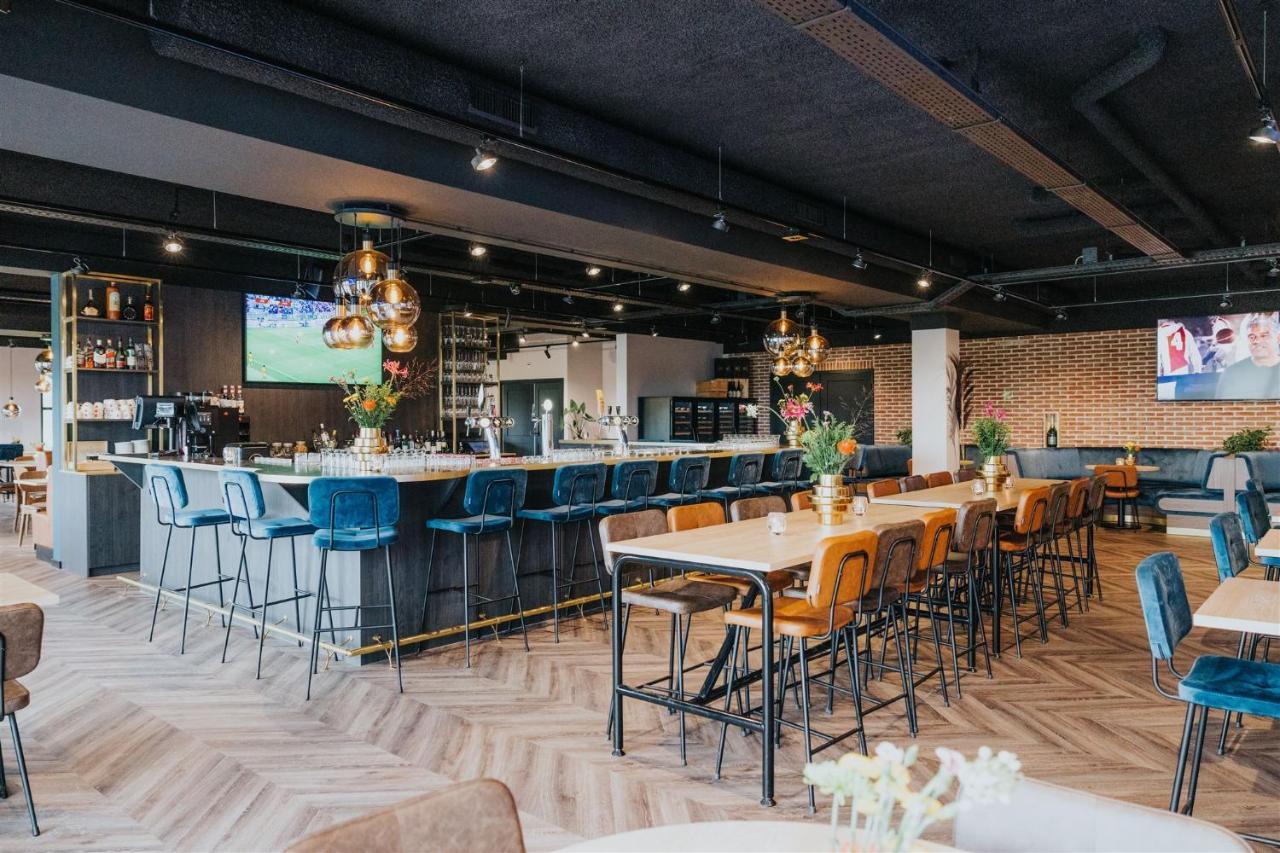 Hotel Sportsbar & Brasserie Dorhout Mees 比丁赫伊曾 外观 照片