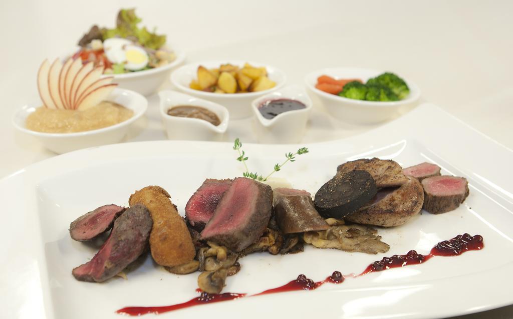 Hotel Sportsbar & Brasserie Dorhout Mees 比丁赫伊曾 外观 照片