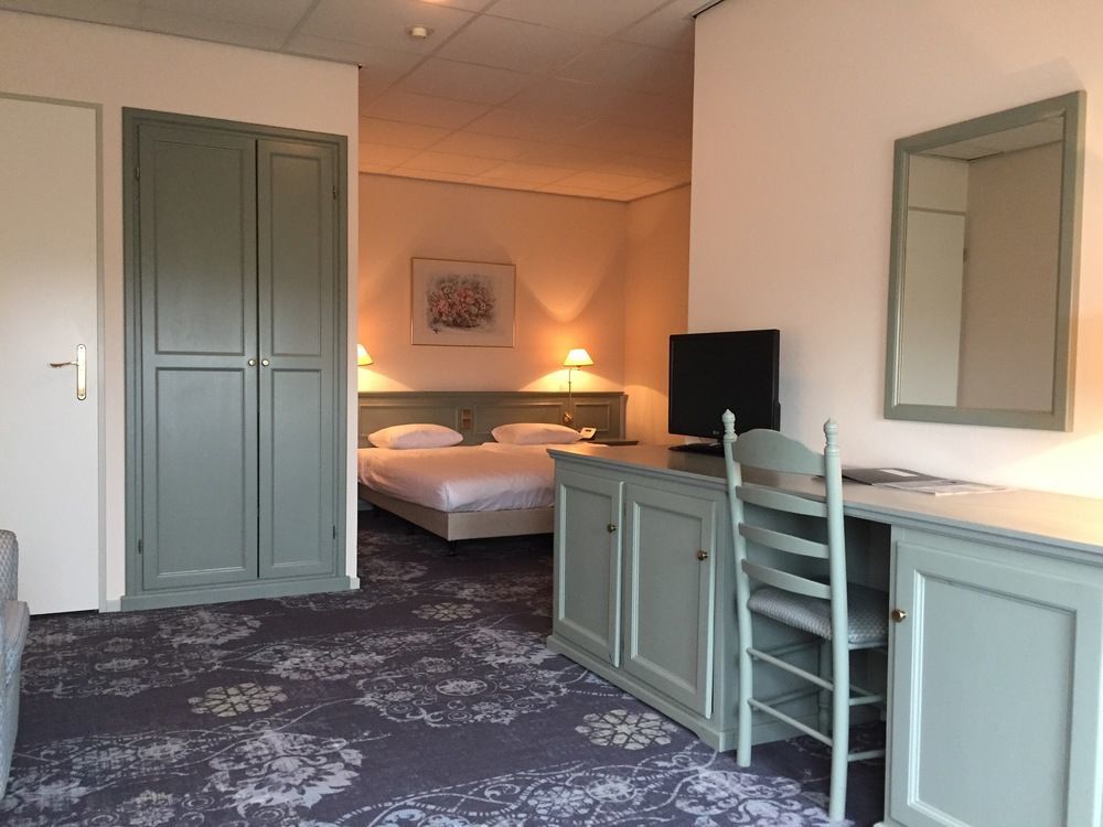 Hotel Sportsbar & Brasserie Dorhout Mees 比丁赫伊曾 外观 照片