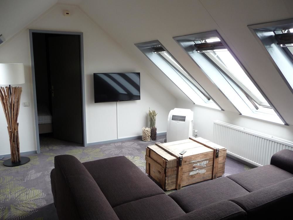 Hotel Sportsbar & Brasserie Dorhout Mees 比丁赫伊曾 外观 照片